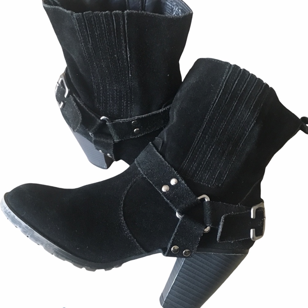 Eddie Bauer black suede ankle heel boots size 8